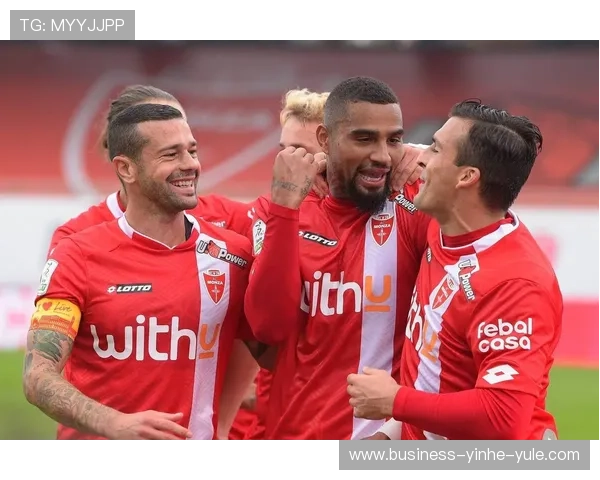 蒙扎俱乐部崛起历程及其在意甲联赛中的新挑战与机遇